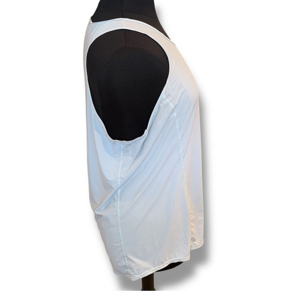 ZELLA Nova Perforated Racerback Tank - Blue Sterling Plus 2X - Picture 5 of 15